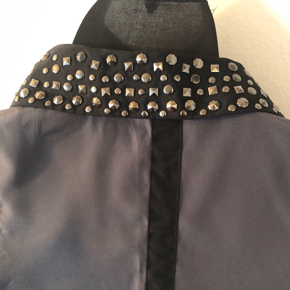 Top - Picture 3 of 5